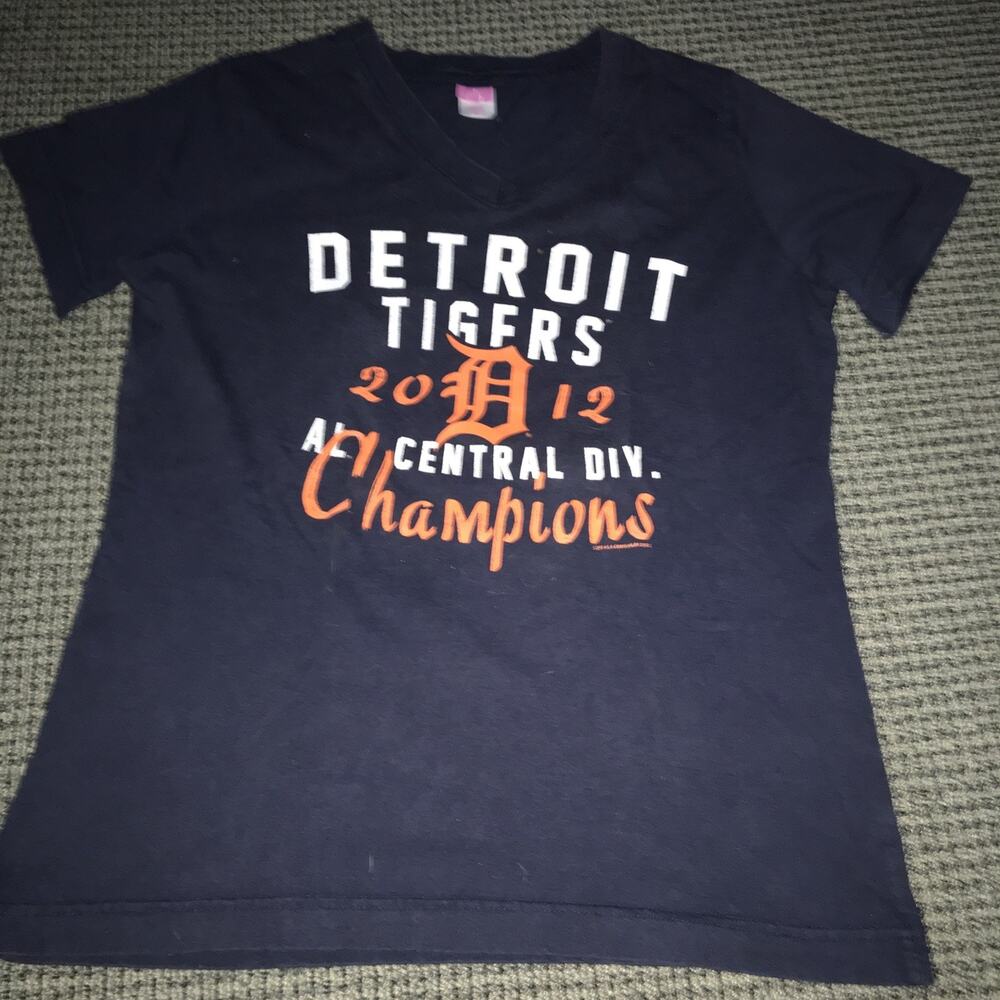 Detroit Tigers 2012 AL Central Div Champs Tee Womens Medium V-neck Navy Blue